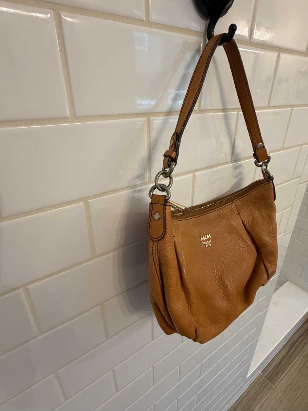 MCM Cognac/Tan Leather Hobo Shoulder Bag - Picture 4 of 7